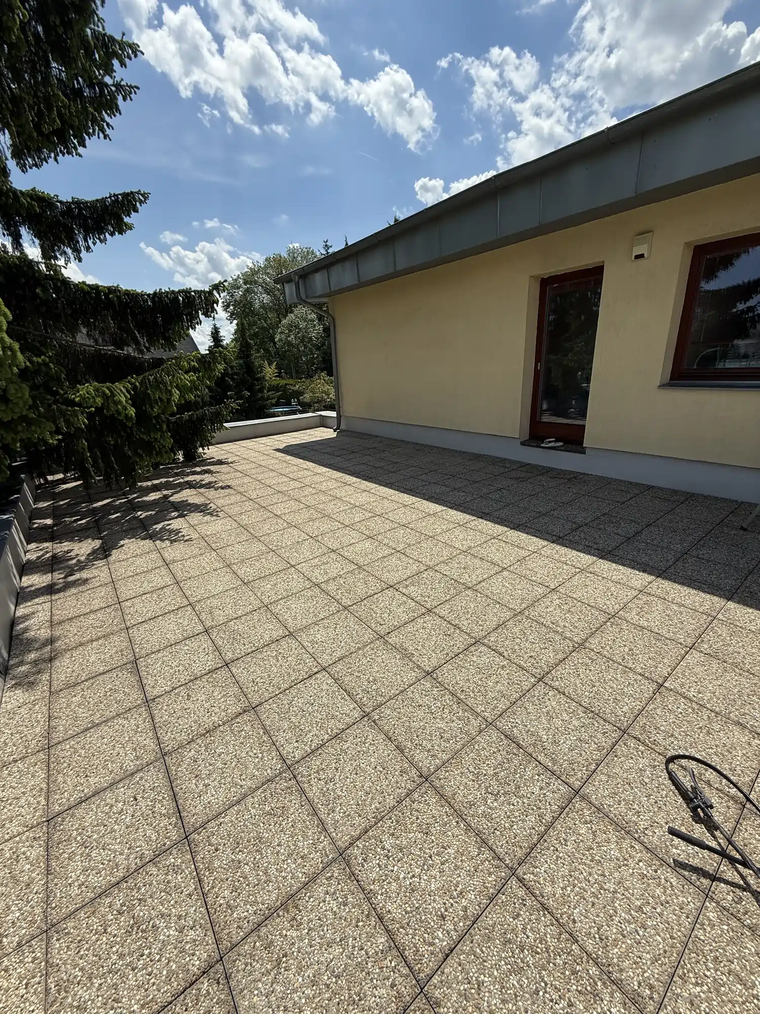 Chodník po čištění a impregnaci - Kunratice