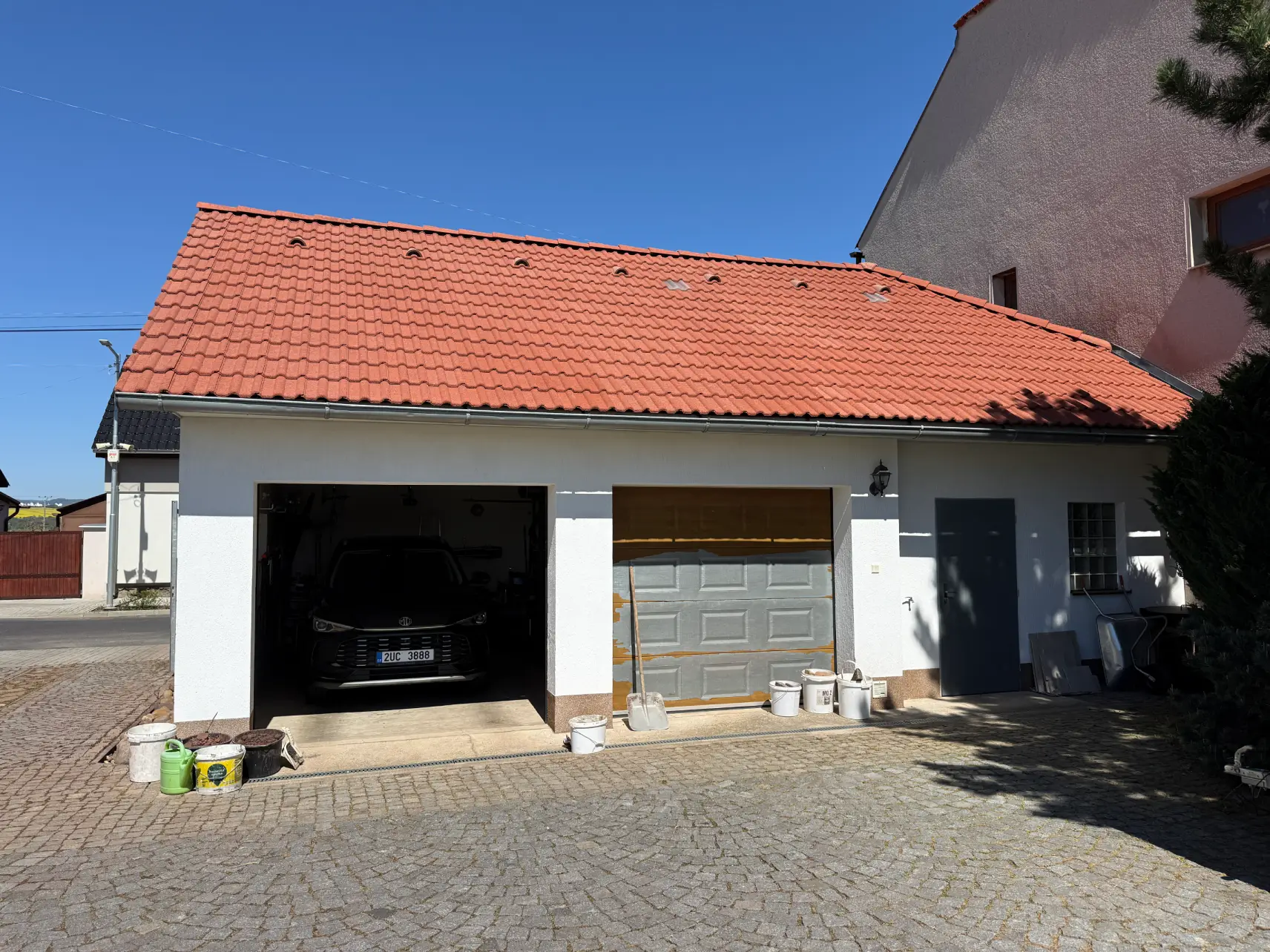 Střecha po renovaci (nátěr) – Travčice